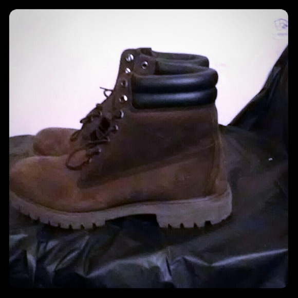 Brown timberland size  11 pretty new never worn